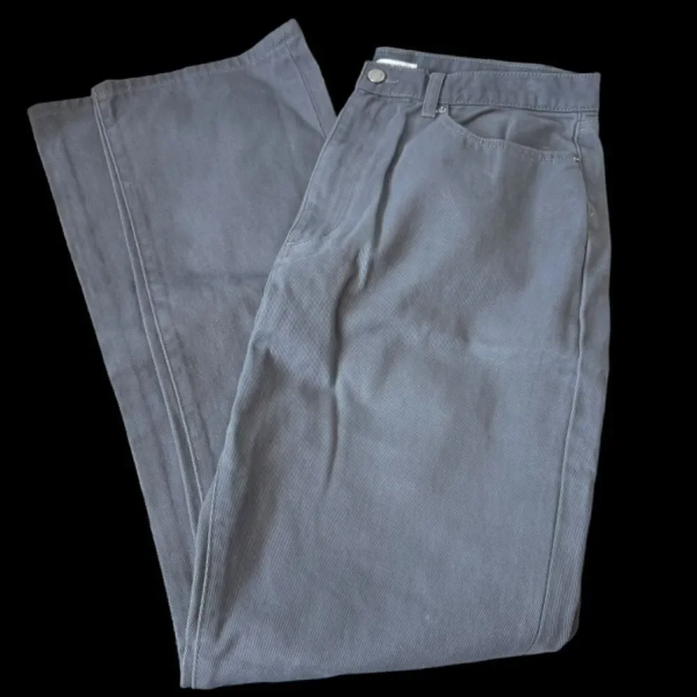 WeWoreWhat NWT Grey Baby Boot High Rise Boot Cut Jeans Sz 31‎